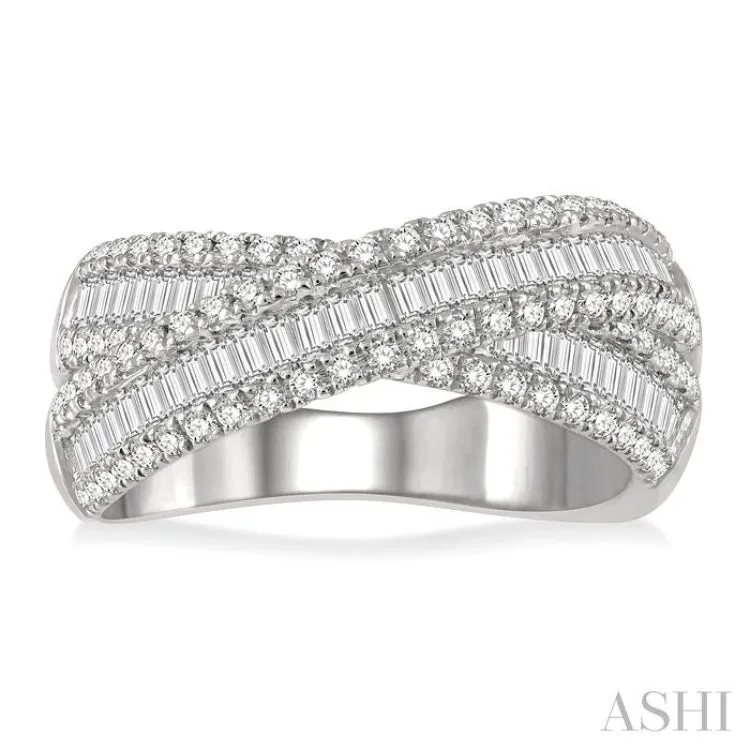 1 1/4 ctw Split Cross Over Baguette and Round Cut Diamond Fusion Fashion Ring in 14K White Gold