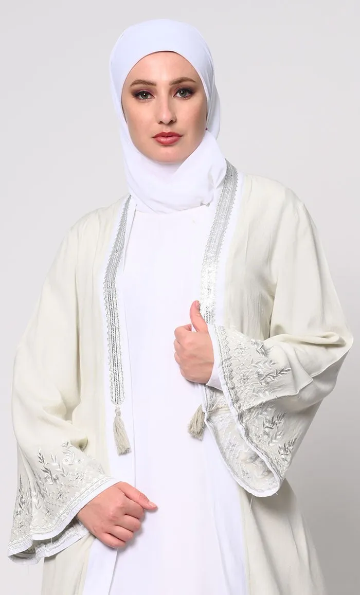 Beautiful Women's 2pc Embroidered Ivory Shrug And Inner Set