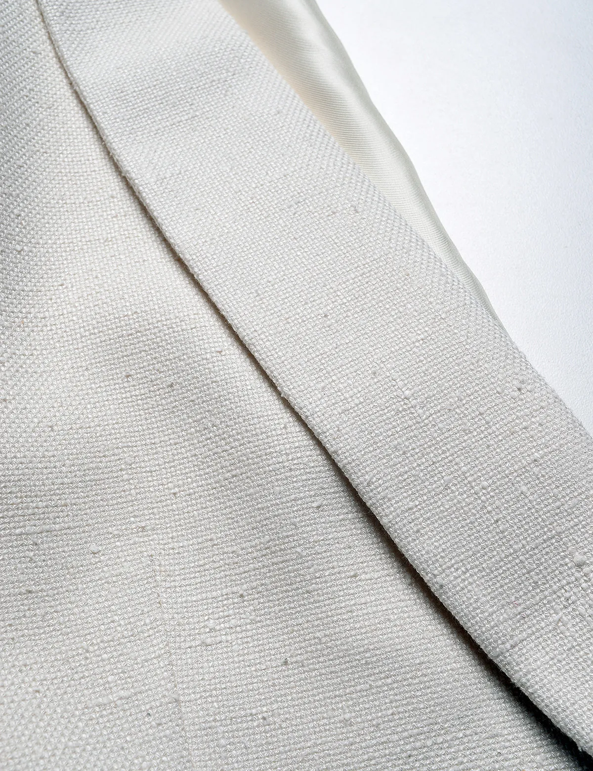 BKT50 Shawl Collar Dinner Jacket in Silk & Wool Hopsack - Ivory