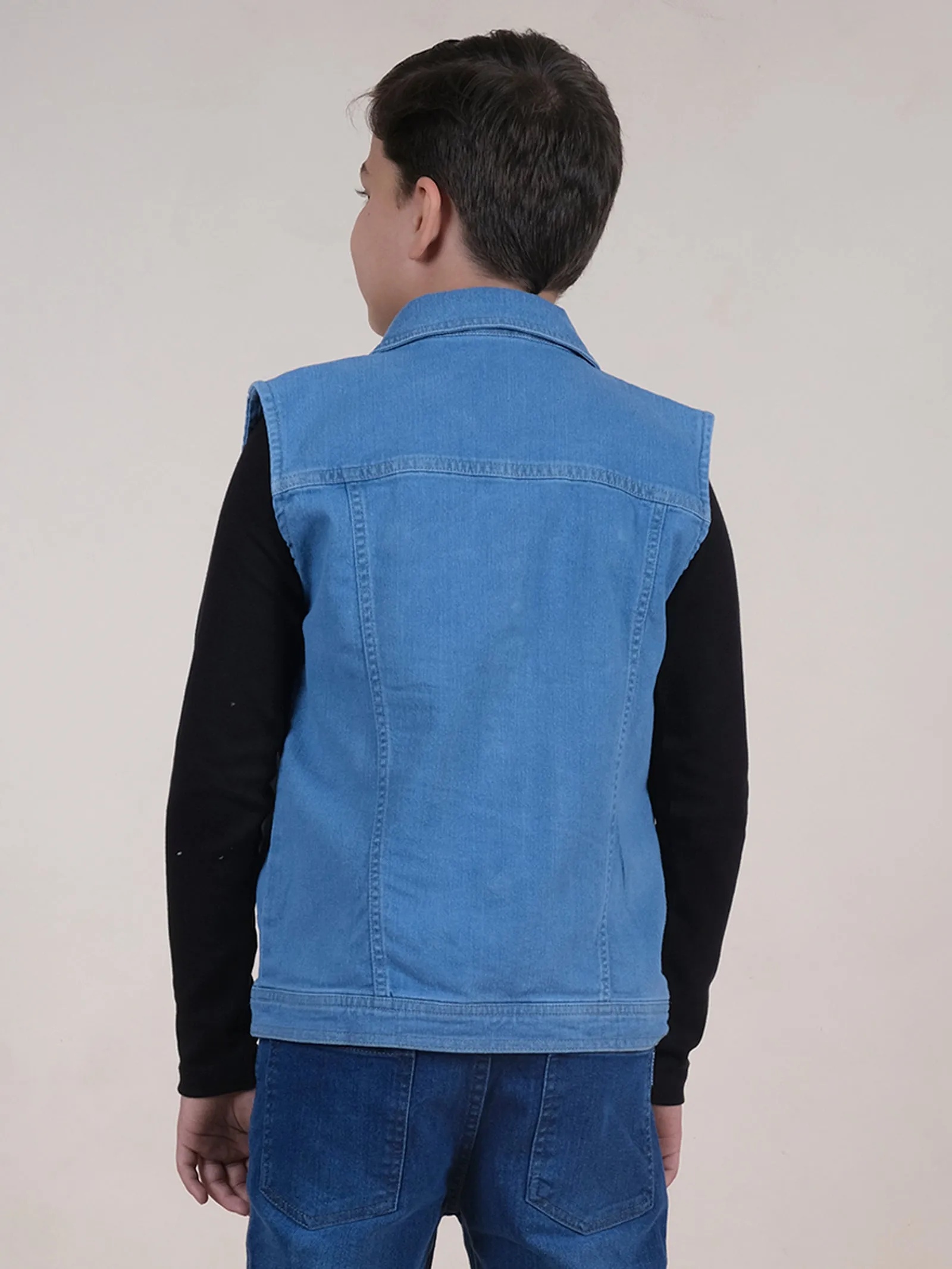 Boys Sleeveless Patch Detailed Denim Jacket