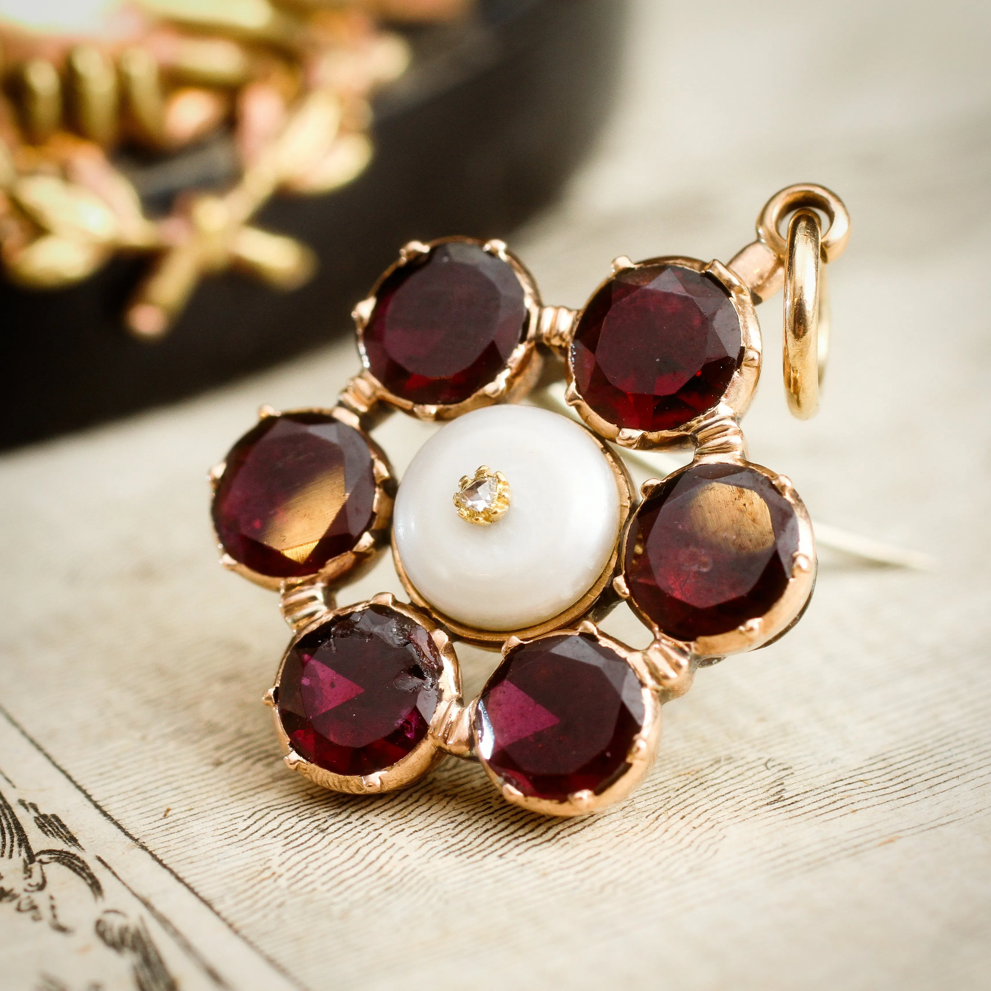 Georgian Flat-cut Garnet, Diamond & Natural Pearl Brooch/Pendant