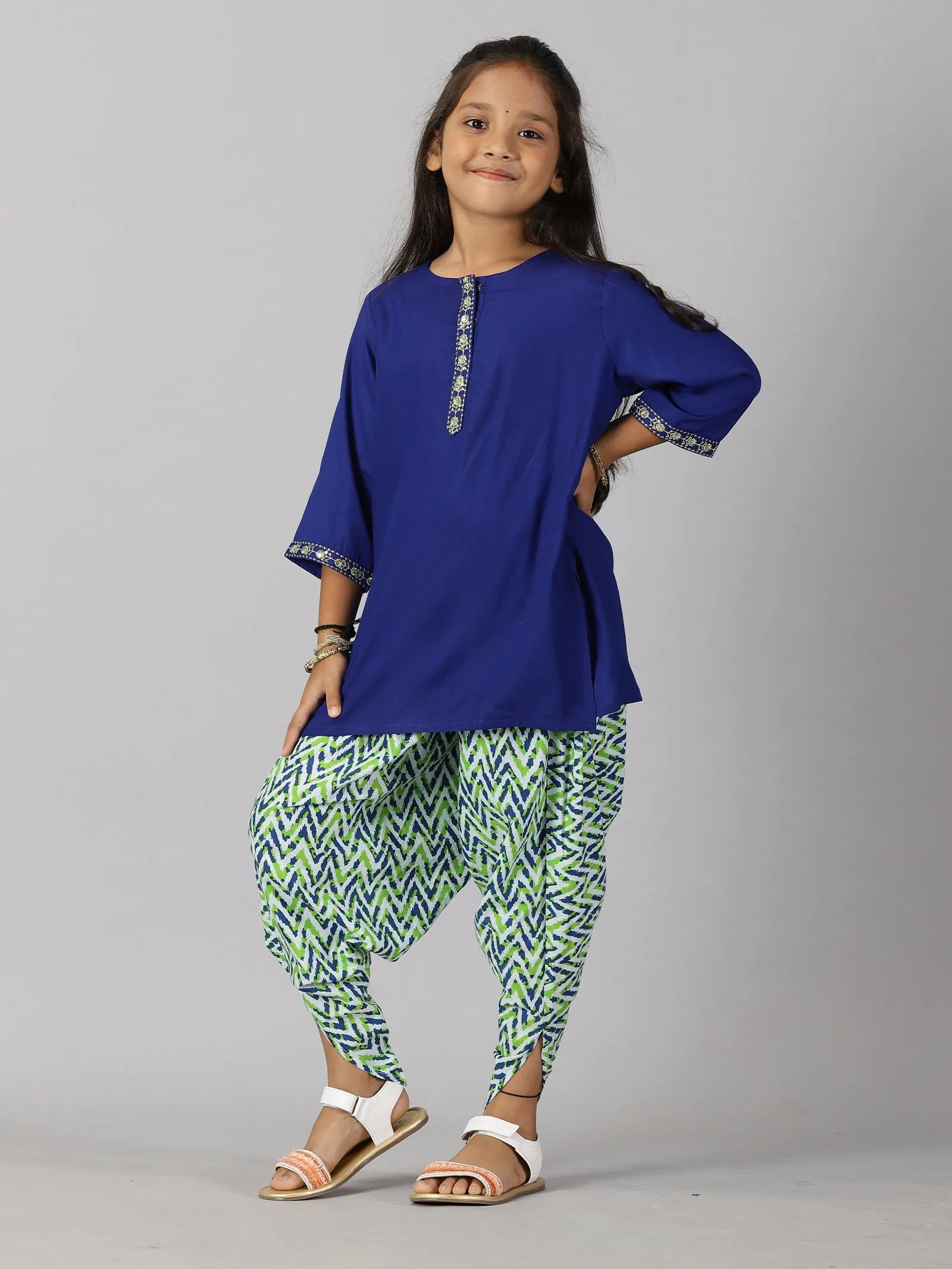 Girls 3/4Th Sleeve Short Kurta