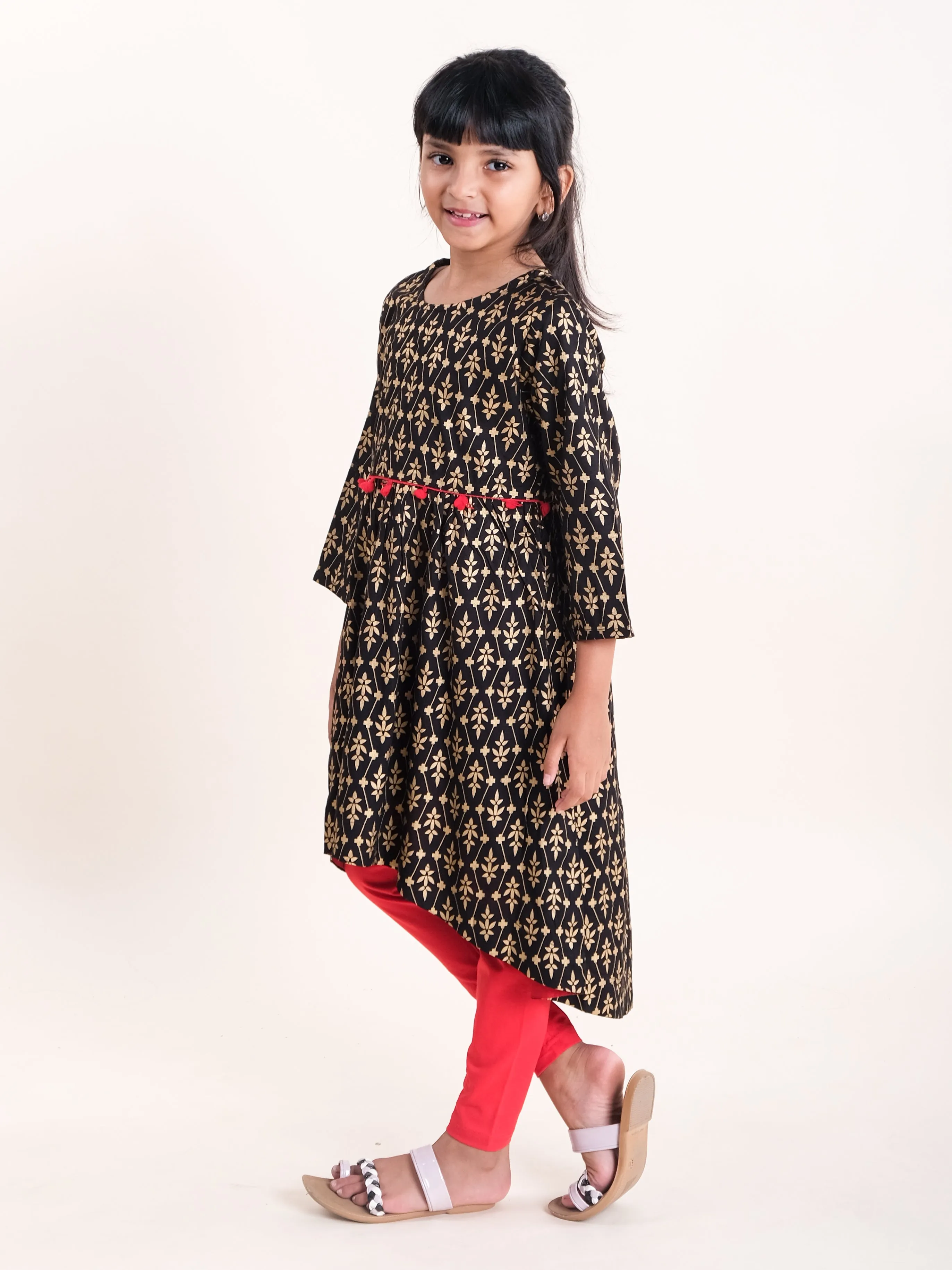 Girls Asymmetric Hem 3/4th Sleeve Kurta & Solid Legging Set