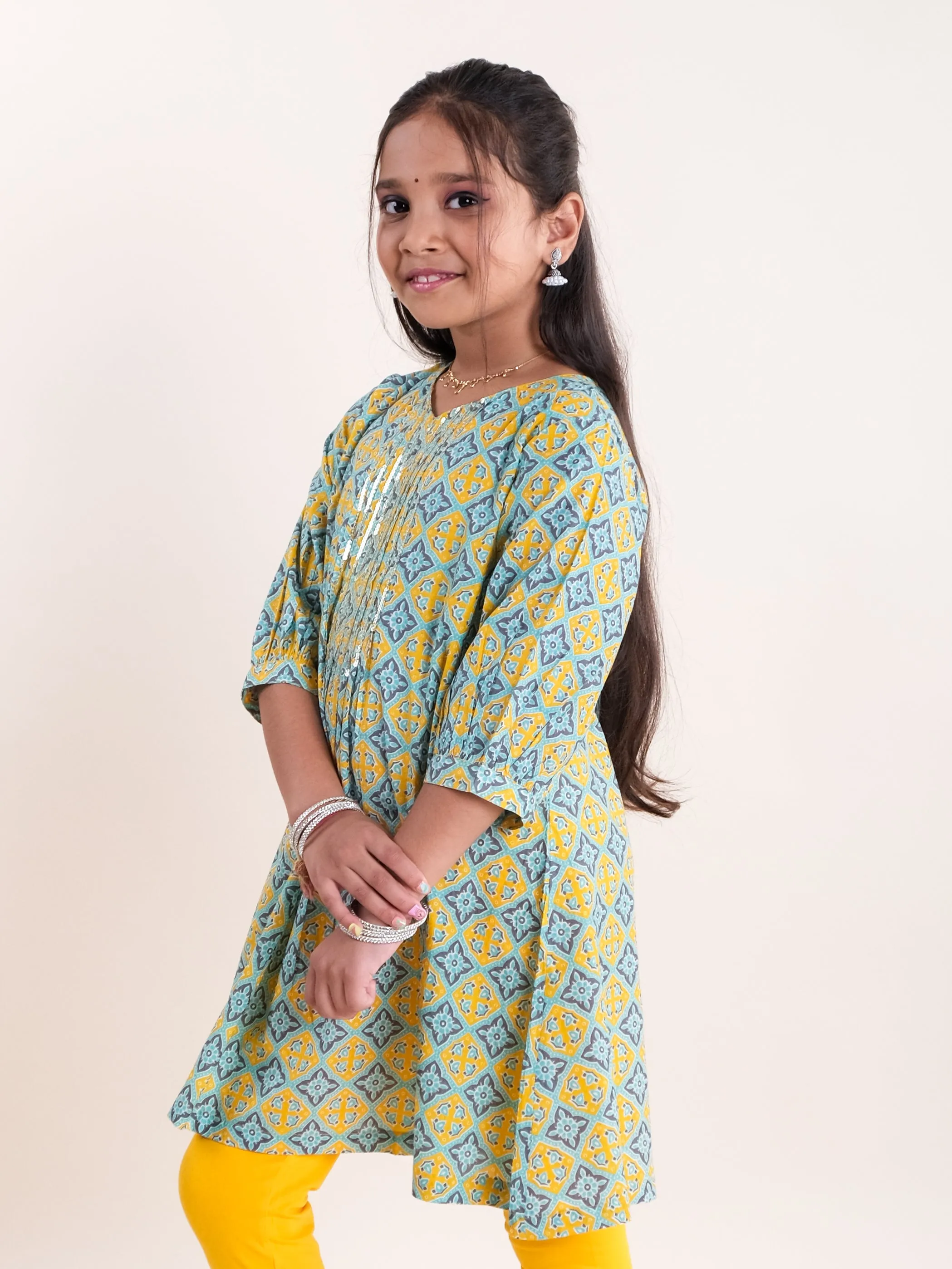 Girls Ethnic Embroidered Kurta