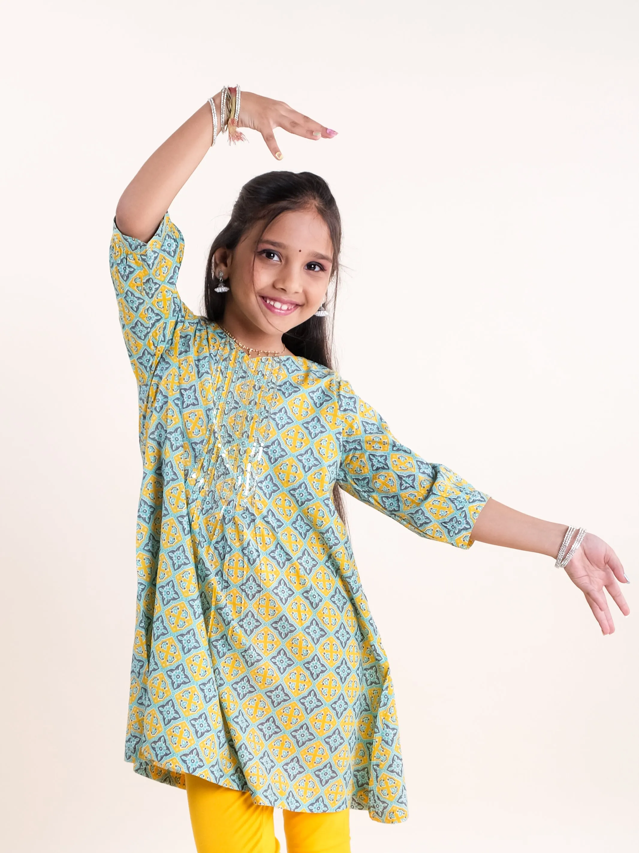 Girls Ethnic Embroidered Kurta