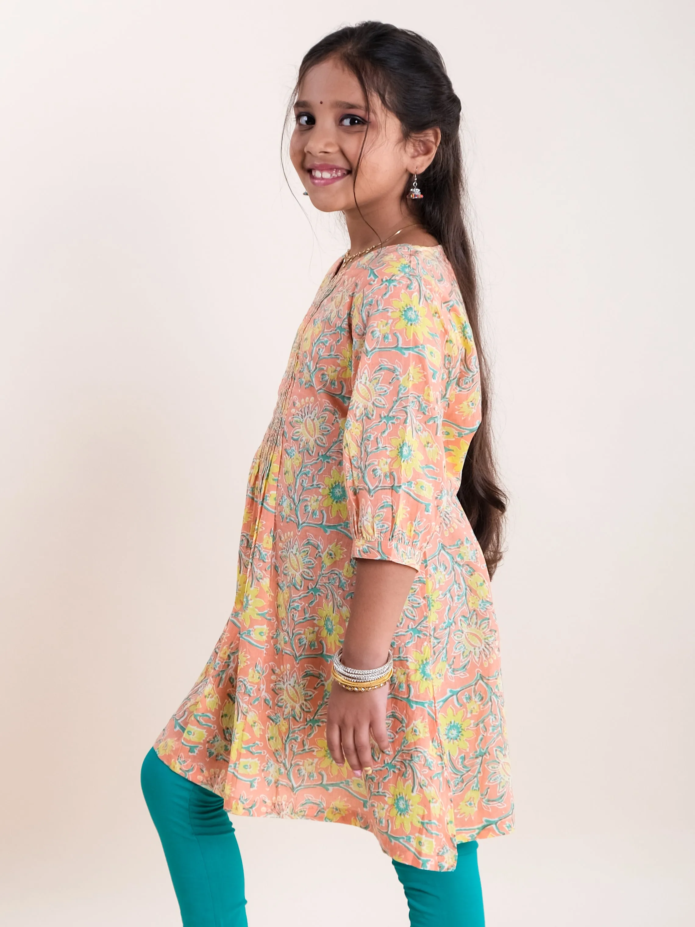 Girls Ethnic Embroidered Kurta