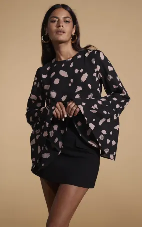 Suvi Flare Sleeve Top In Abstract Dot Sand On Black