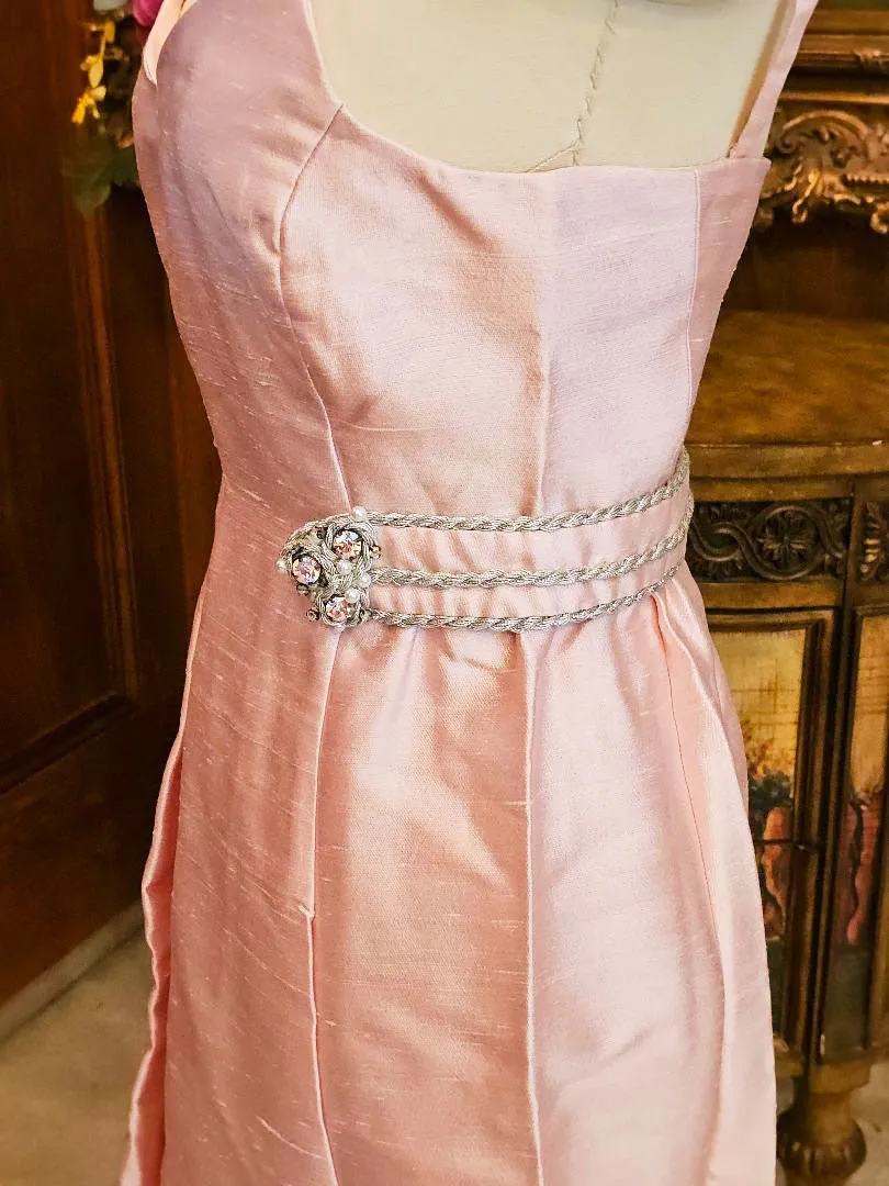 VINTAGE 1960s SILK SHANTUNG JEWELED RHINESTONE FAUX PEARLS BRAID PINK EVENING GOWN